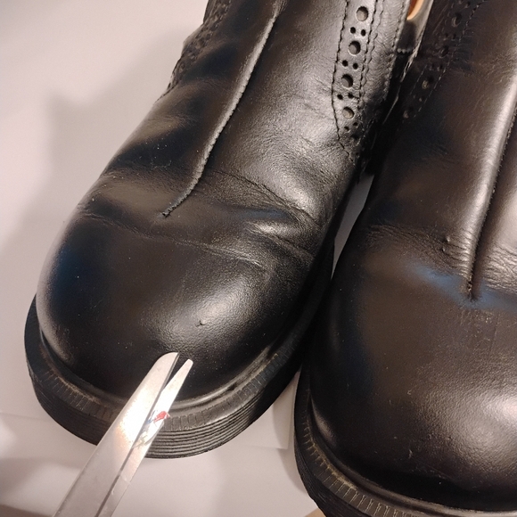 Vtg Dr Martens Shoes Womens Black UK7 US9 Chunky Leather Y2K England - Picture 3 of 15